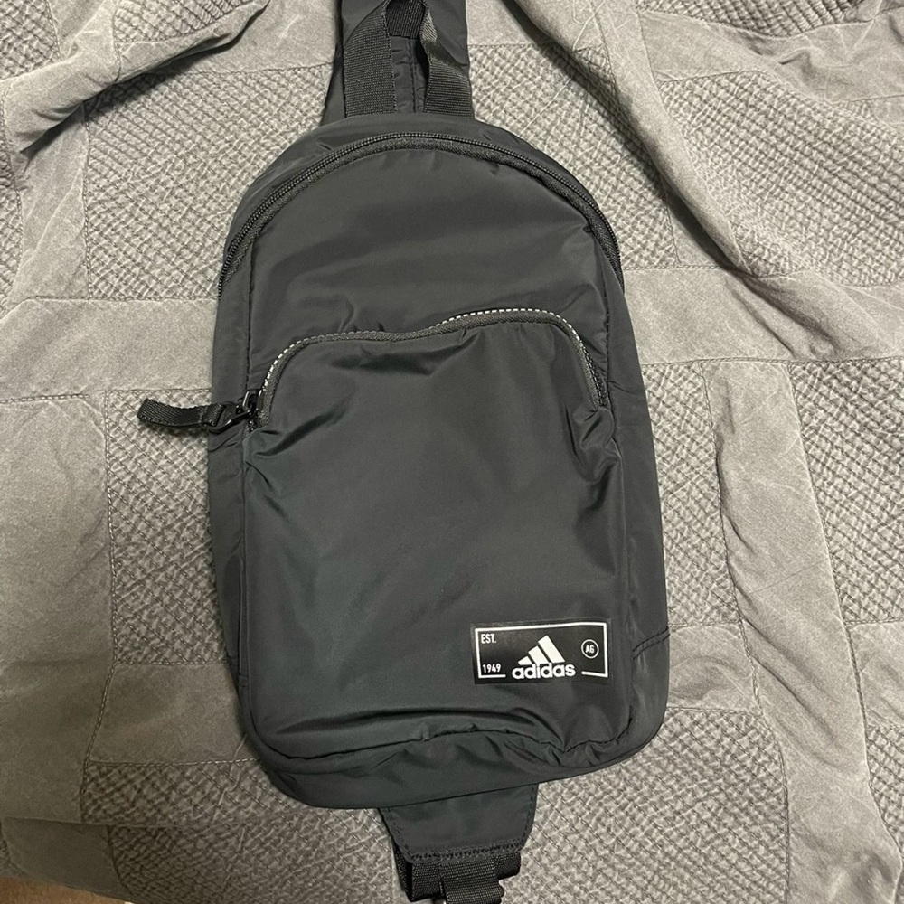 Adidas Black Sling Bag 💼